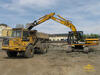 Kloubový dempr Volvo A25C + pásové rypadlo JCB JS 260 XD