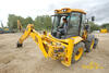 Organizátor Bagr Tour p. František Podlaha v JCB 4CX Sitemaster