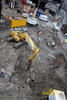 Pásové rypadlo Komatsu PC 240 LC firmy Keltbray s kladivem