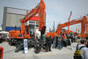 Kolové rypadlo Doosan DX 190 W a DX 140 W