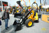 Kolový nakladač JCB 403