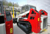 Pásový smykem řízený nakladač Takeuchi TL250