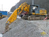 Pásové rypadlo Liebherr R 934 Litronic Tunnel firmy Skanska