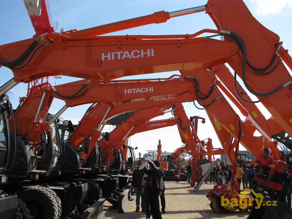 Kolová rypadla Hitachi