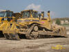 Pásový dozer Caterpillar D8R z půjčovny Phoenix-Zeppelin