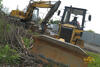 Kolové rypadlo Furukawa W 625 E a dozer Komatsu D37E - 2