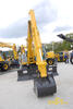 Pásové rypadlo New Holland Kobelco E150 Blade Runner se schopnostmi dozeru