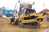 Pásový smykem řízený nakladač Caterpillar 297C High Flow XPS Two Speed s radlicí a nivelací
