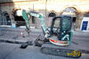 Minirypadlo Bobcat 435 ZHS firmy Tara na St. Thomas Street