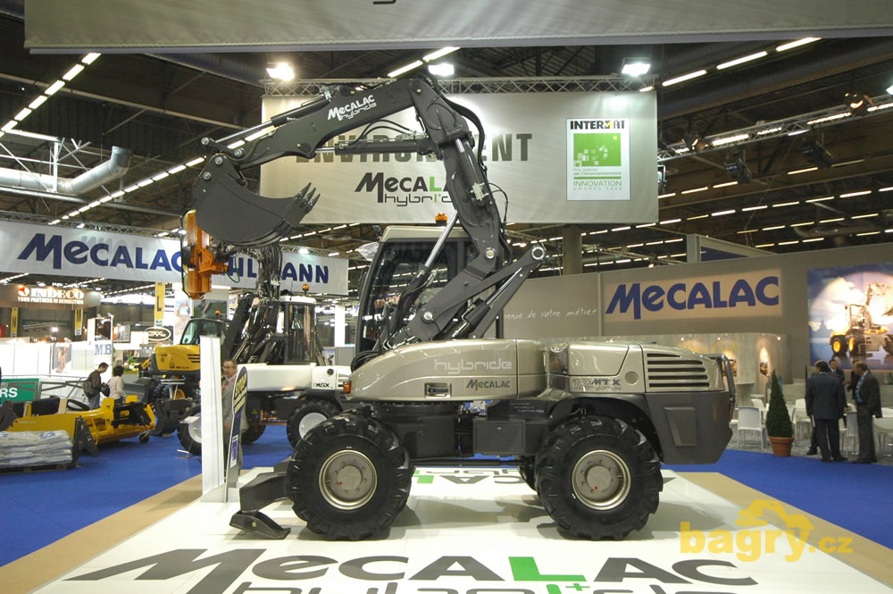 Hybridní víceúčelový kolový stroj Mecalac 12MTX Hybride
