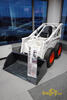 Smykem řízený nakladač Bobcat M-610 (1972-1982)