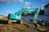 Pásové rypadlo Kobelco 235SR firmy Terrabau