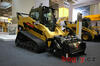Caterpillar 297C High Flow XPS Two Speed se silniční frézou PC210