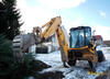 Traktorbagr JCB 3CX hloubí výkop