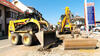 Dva pomocníci - smykem řízený nakladač Caterpillar  226B2 a Terex 820 SX