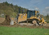 08. Dozer Caterpillar D6T XL při skrývce ornice