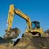 42. Odtěžování zeminy. Pásové rypadlo Komatsu PC 160 LC