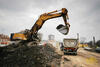 Pásové rypadlo Liebherr R 954 firmy Metrostav