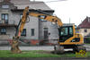 Pásové rypadlo Caterpillar 314C CR čeká na nové palivové čerpadlo