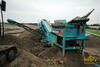 Těžba zeminy z odkalovacích lagun: Mobilní třídička Powerscreen Chieftain 600