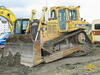 Pásový dozer Caterpillar D6H XL (menší zbraň v záloze)