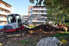 Pásové rypadlo Takeuchi TB 235 v téměř plném rozsahu