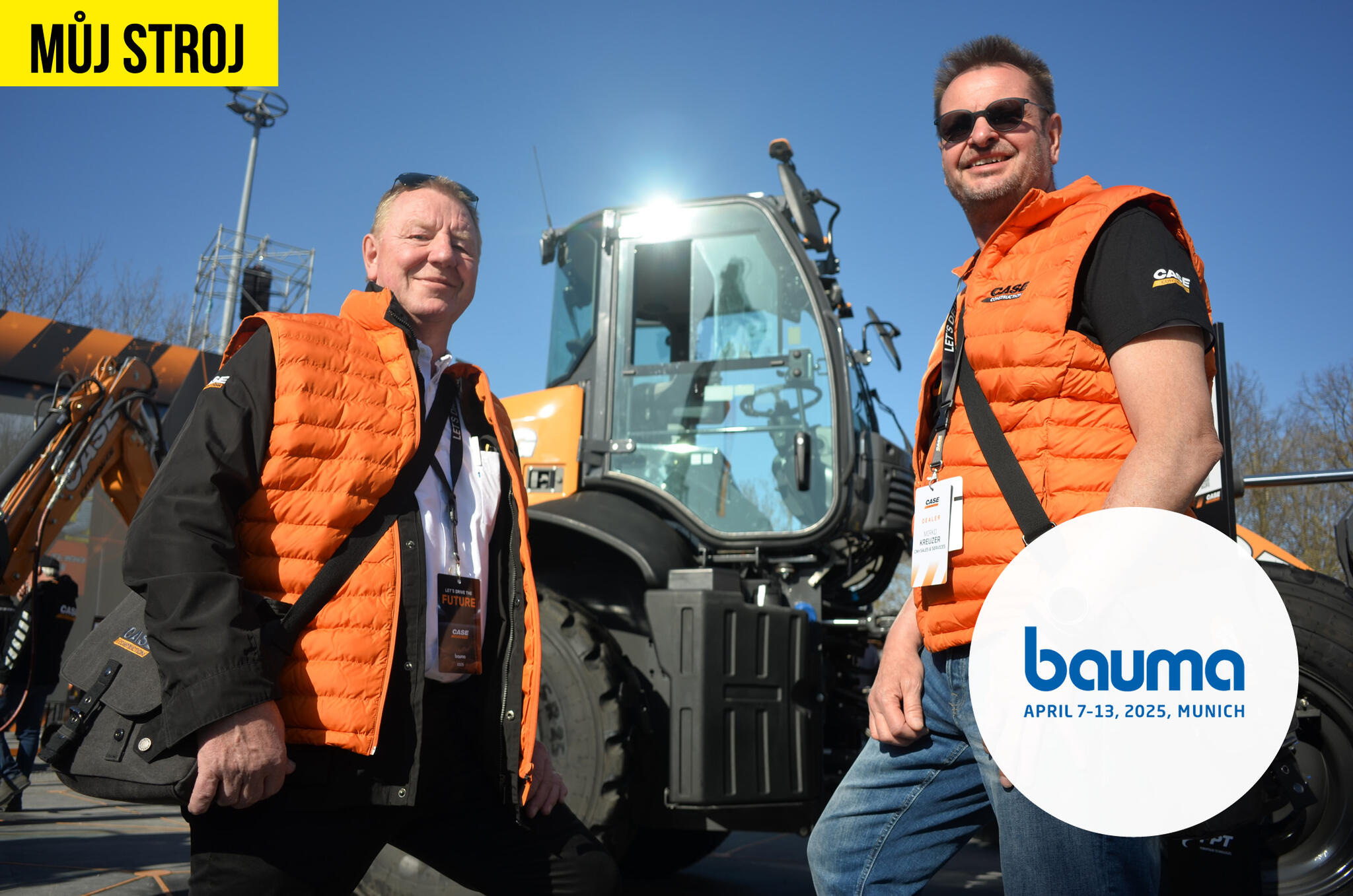 Bernd Kump a Mirko Kreuzer před nakladačem Case 421G