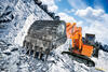 Hitachi EX2000-7 s podkopovou lžící