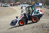 11. Kolový nakladač Bobcat L85