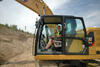 49. Caterpillar 320GC si vyzkoušel i strojník Lukáš Cech z Dolní Moravy