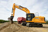 01. Pásové rypadlo JCB 220X SLC na JCB X-DAYS 2019 v lomu Chomutovice