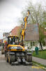 08. Malý pažicí box je pro JCB Hydradig 110W hračka