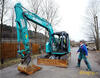 Pásové rypadlo Kobelco SK75SR-3 a strojník Radek Bittner