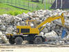 07. Hydraulická bourací kladiva bývají dnes často pro rypadla řady DH tím osudným nástrojem.