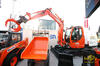 Pásové midirypadlo JCB 8085 v barvách půjčovny Boels Rental