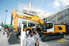 Hybridní pásové rypadlo Liebherr R 9XX Concept