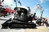 Pásové midirypadlo Bobcat E85 s čelisťovým drapákem