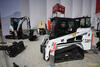 CZ - Bobcat pásový smykem řízený nakladač T450
