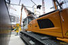 Demoliční rypadlo Liebherr R 950 s nůžkami Epiroc CC3100U
