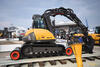 Dvoucestné rypadlo Mecalac 8MCR Rail-Road