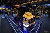 Elektrický kolový nakladač Caterpillar 906M Concept u nabíjecí stanice Rolec EV