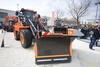 Kolový nakladač Doosan DL200TC-5 se sněhovou radlicí Giletta Bucher Arvel UMN 3