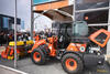 Kolový nakladač Kubota R085 se zametačem Adler K750-210