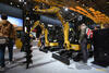 Pásové minirypadlo Caterpillar 301.8 s vrtacím zařízením A7B