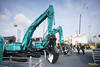 Pásové rypadlo Kobelco SK260NLC-10 s vydrcovacími nůžkami EMB VP-2500R