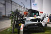Pásový smykem řízený nakladač Bobcat T590 s mulčovací frézou FRC 150ST