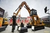 Překládkové rypadlo Caterpillar 330F LN MH se šrotovými nůžkami S3025