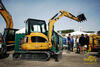 Pásové minirypadlo Caterpillar 304D CR s naklápěcí hlavou a lžící Triga