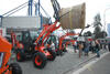 Kolový nakladač Kubota R082
