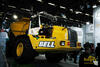 Kloubový dempr Bell B50D v barvách firmy Vinci Construction